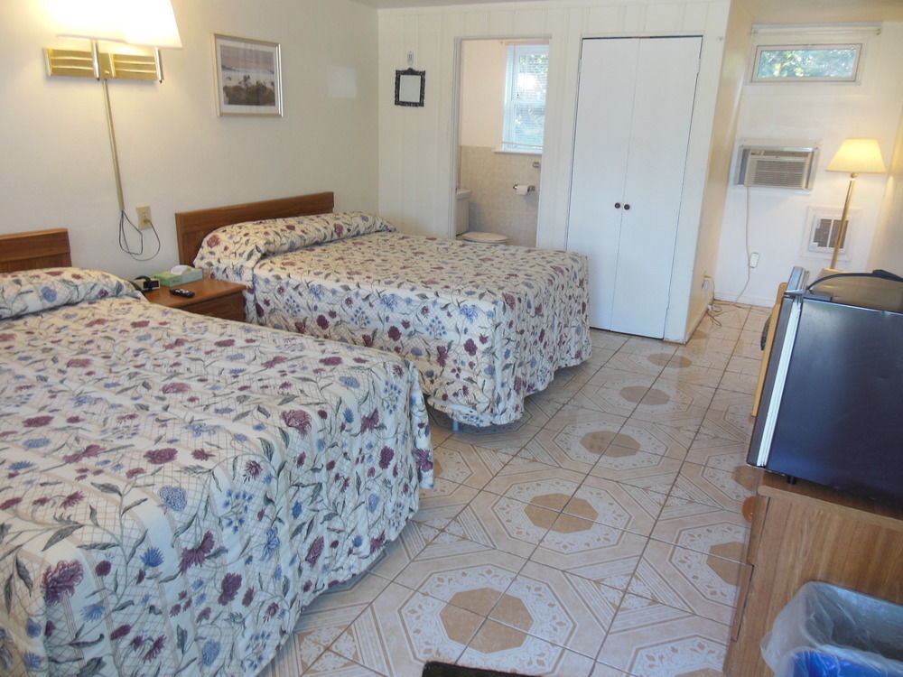 Motel The Coast à Westerly Extérieur photo